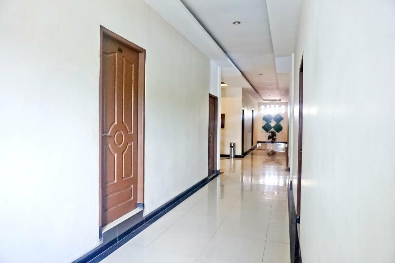 Hotel Oyo 627 Tirta Kencana Syariah