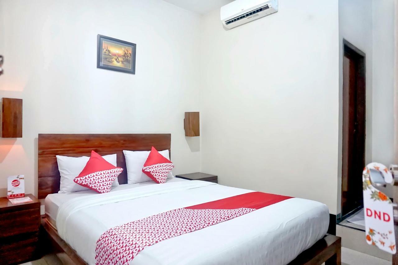 Oyo 627 Tirta Kencana Syariah Hotel 2*